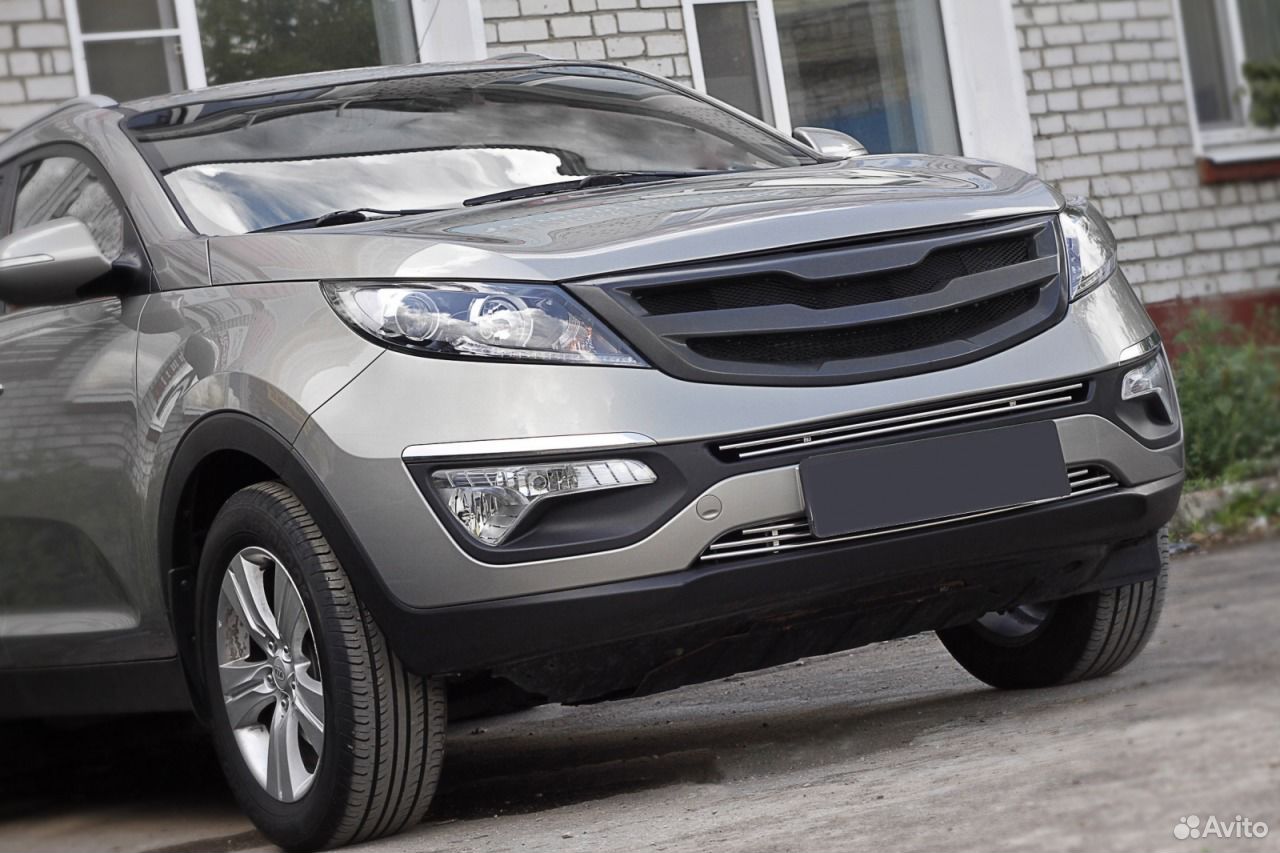 Решетка радиатора KIA Sportage III (1 поперечина)
