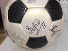 Мяч с автографами футболистов объявление продам