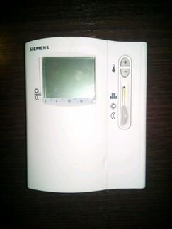 Электронный комнатный термостат Siemens RDE10.1