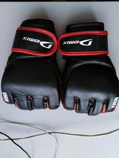 Перчатки MMA
