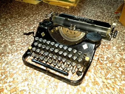 Пишущая машинка Mercedes,раритет 30-х годов