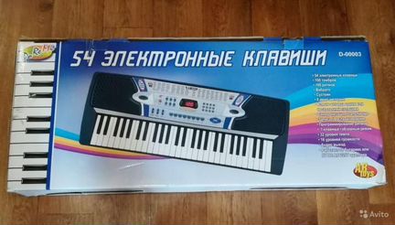 Продается 54-клавишный синтезатор