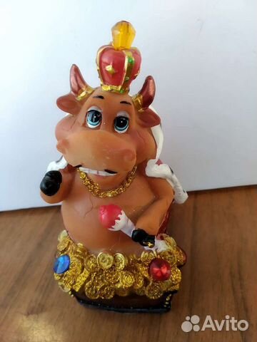 Статуэтка быка - копилка