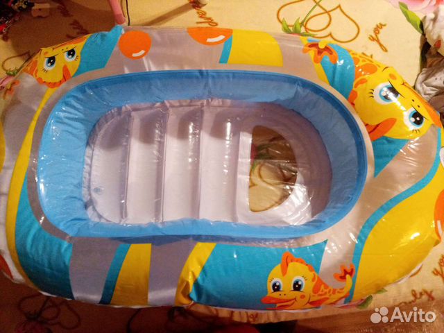 Надувная лодка детская