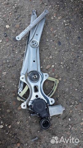 Cтеклоподъемник левый передний toyota voxy azr60