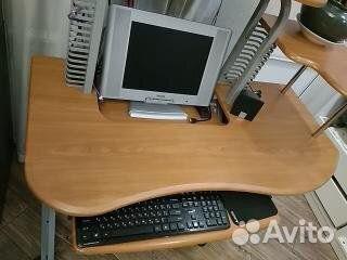 Компьютерный стол