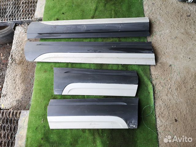 Накладка двери на VW Touareg NF 2010-2018