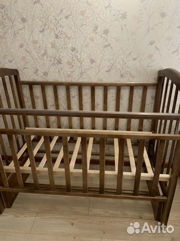 Детская кроватка с маятником + матрас