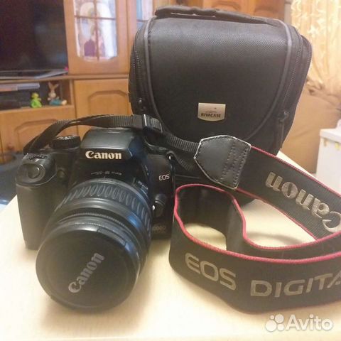 Зеркальный фотоаппарат canon eos 1000D