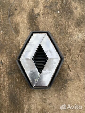 Эмблема передняя Renault Megane 2