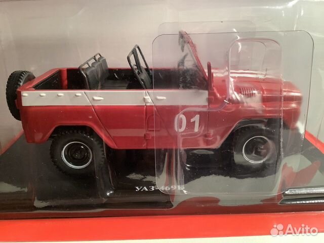 Модель автомобиля уаз-469Б 1:24 Ашет
