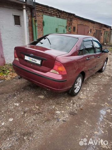 Ford Focus 1.6 МТ, 2004, битый, 170 000 км