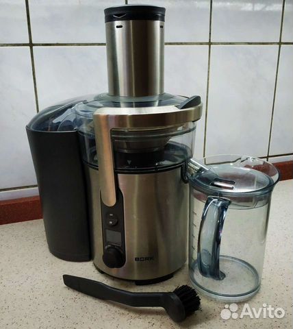 Соковыжималка Bork S700