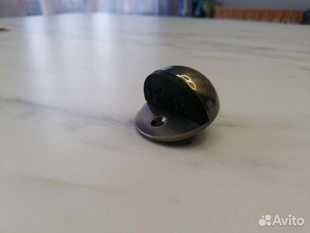 Ограничитель дверной новый