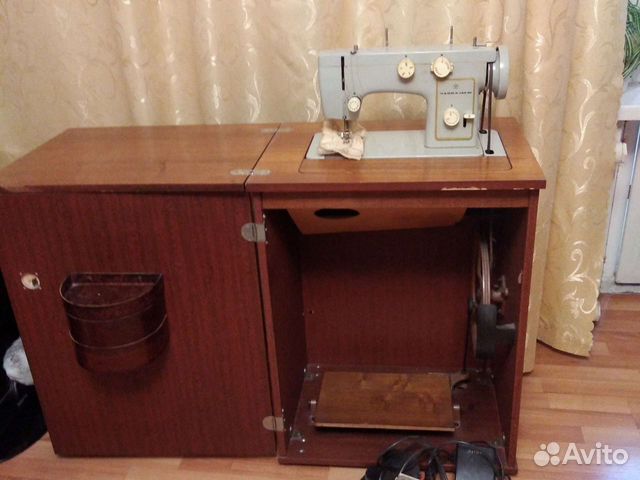 Швейная машина Подольск 142