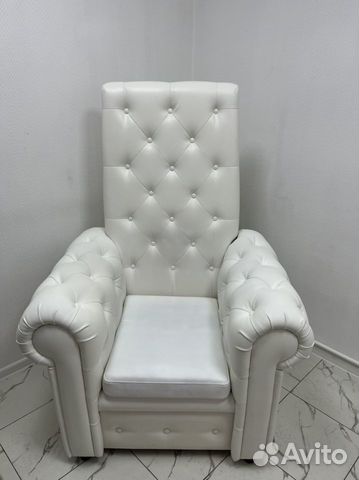 Педикюрное кресло трон