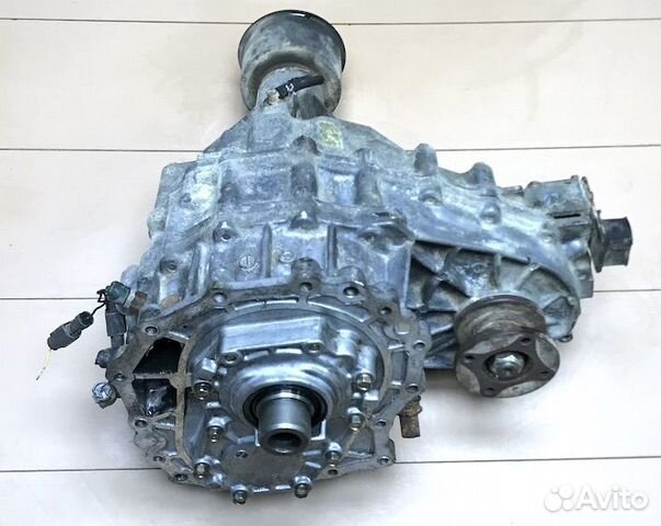 Ниссан PickUp Коробка раздаточная