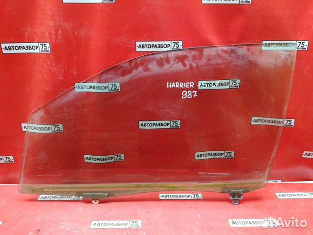 Стекло боковое переднее левое Toyota Harrier