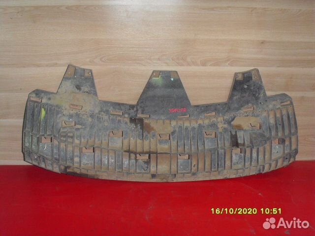 Кронштейн переднего бампера 13144338 Opel Zafira B