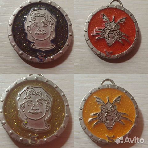 Медальоны Шрек/значки,календарики Винкс,Барби