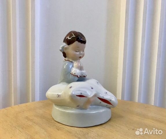 Статуэтка фарфоровая Royal Dux Чехословакия