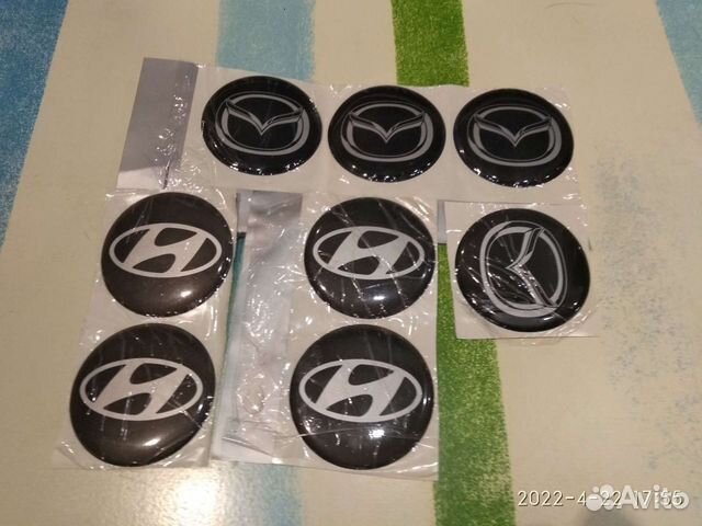 Наклейки Mazda Hyndai LADA Kia на диски ступицу