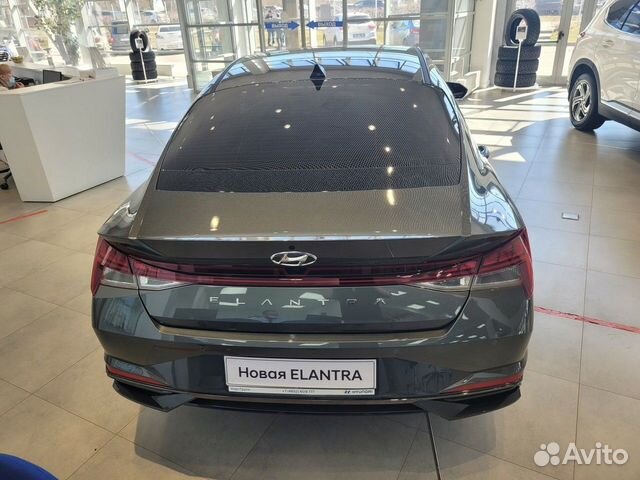 Hyundai Elantra 1.6 AT, 2021