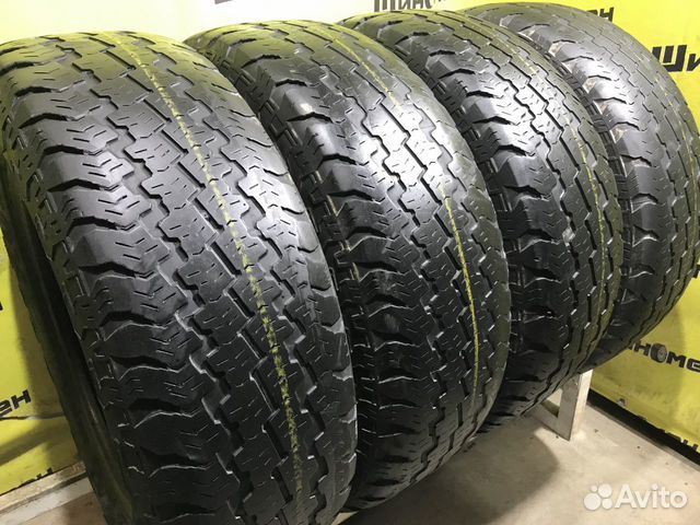 Kumho Road Venture AT61 235/65 R17