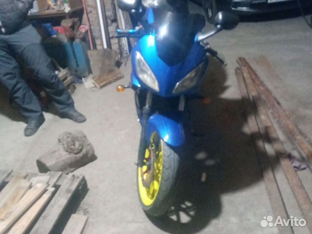 Suzuki sx-r