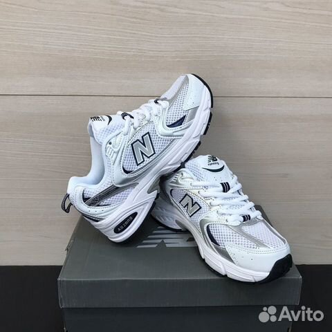 Кроссовки New Balance 530 белые женские