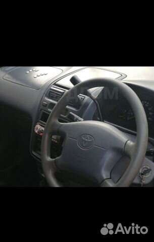 Toyota Ipsum 2.0 AT, 1998, 130 000 км