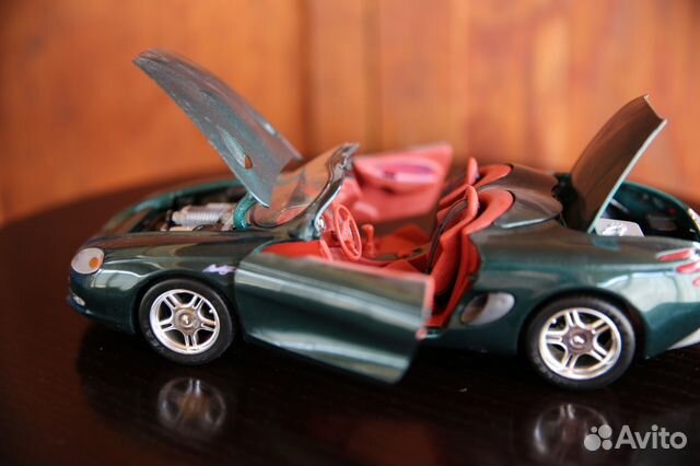 Ford mustang mach III scale 1/18 maisto