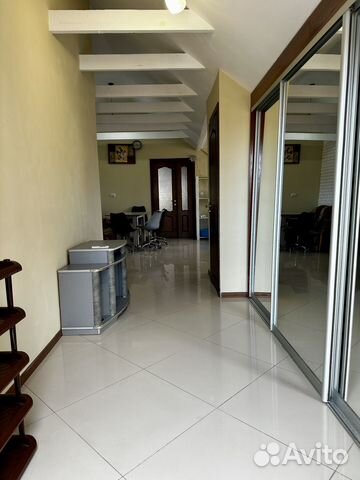 

3-к. квартира, 60 м², 2/2 эт.