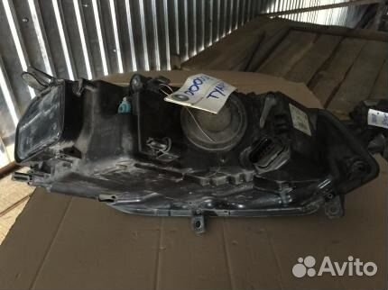 Фара левая галоген VW Touareg 2010 Фара левая галоген VW Touareg 2010
