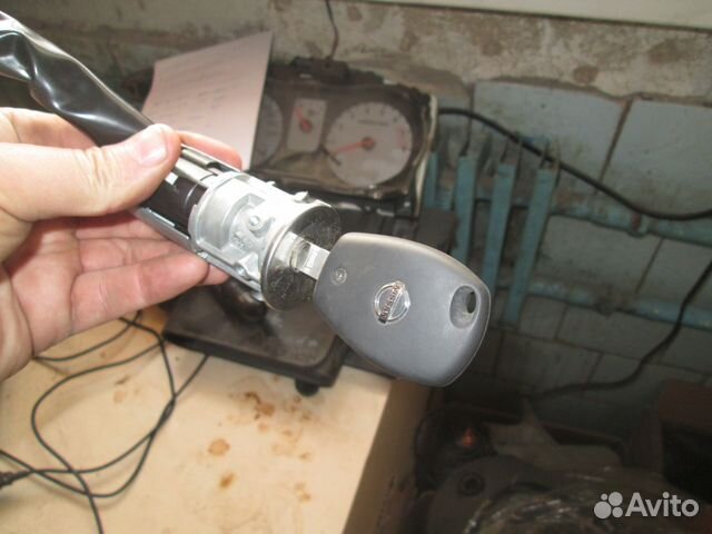 Ниссан альмера G15 замок зажигания