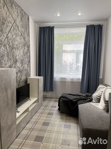 

1-к. квартира, 28 м², 1/4 эт.