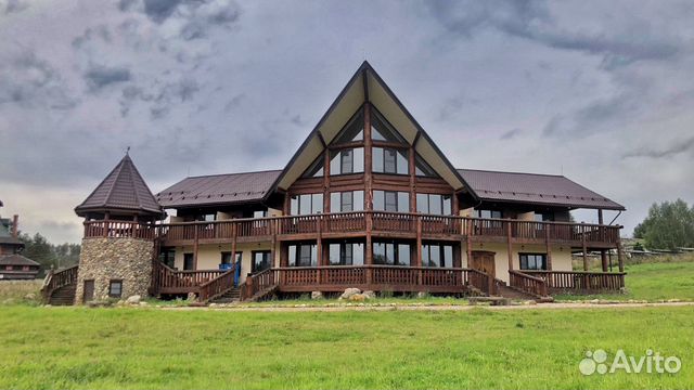 

10-к. и более коттедж, 700 м²