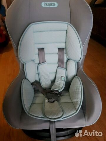 Автомобильное кресло