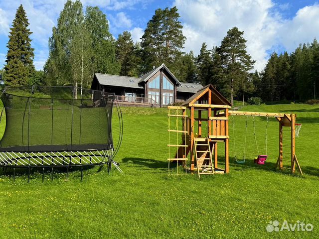 

5-к. дом, 245 м²