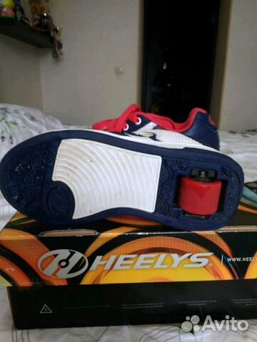 Кроссовки heelys