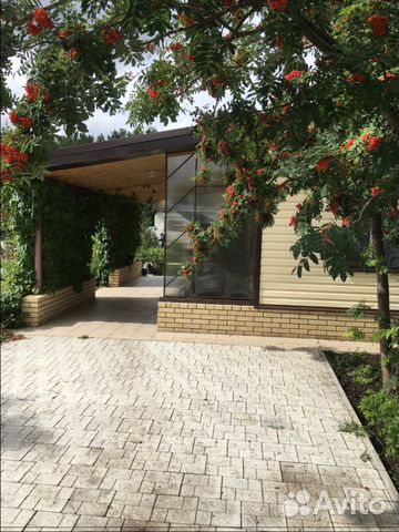 House of 70 m2, plot 20 hundred.