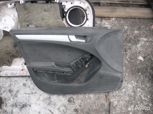 Обшивка двери передней левой Audi A4 B8 2007-2015