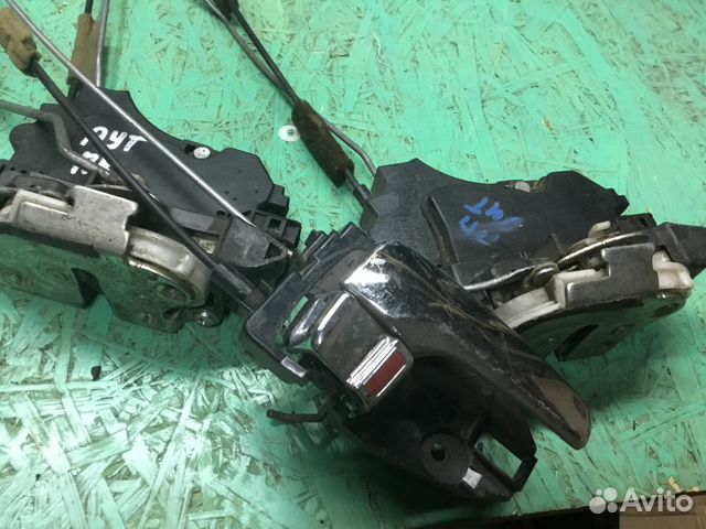 Замок двери передней правой Аутландер CU Outlander