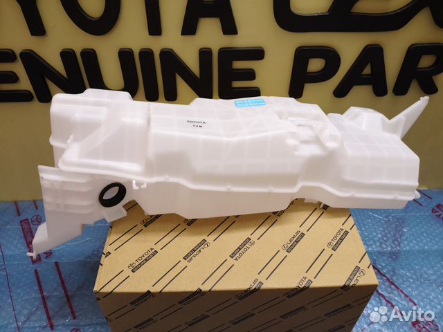 Бачок омывателя Toyota LC200 Lexus LX450-570 new Бачок омывателя Toyota LC200 Lexus LX450-570 new