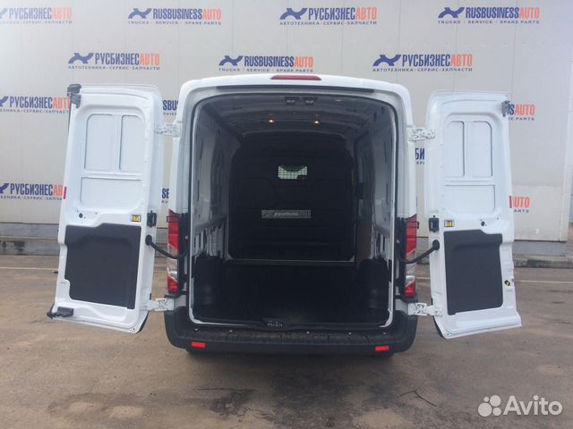 Грузовой микроавтобус Ford Transit Van 310M Грузовой микроавтобус Ford Transit Van 310M