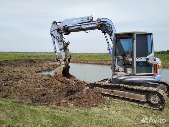 Экскаватор в аренду