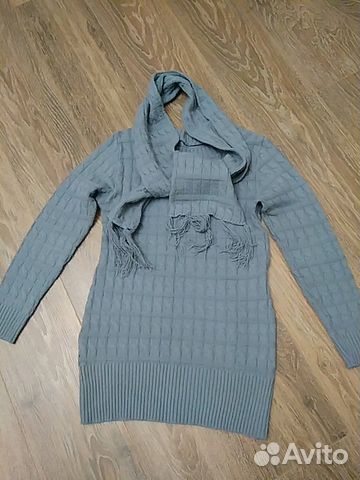 Теплое платье с шарфиком