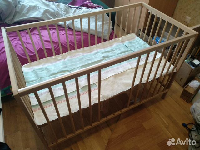 Кроватка детская IKEA 124 х 64 см