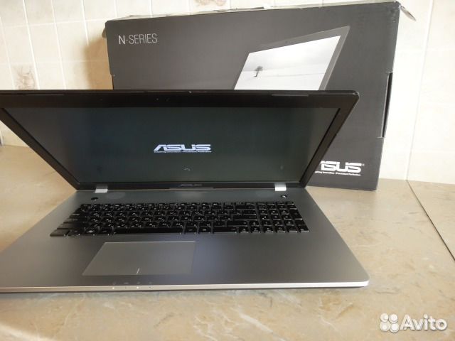 Asus nseria 17.3 corei7 3600 мгц HDD1000