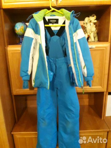 Лыжный костюм для девочки хорошее сост. Р 134